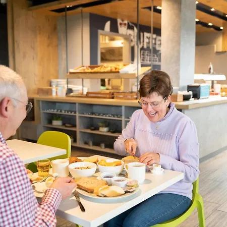호텔 Ibis Budget Oostende Airport 2*