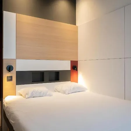 호텔 Ibis Budget Oostende Airport 2*