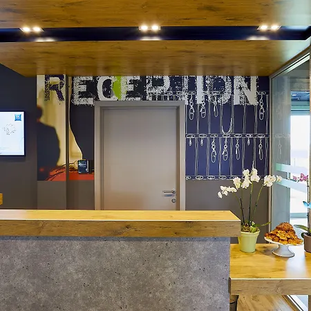 Ibis Budget Oostende Airport Hotel Middelkerke