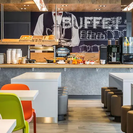 Ibis Budget Oostende Airport מלון