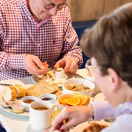 Ibis Budget Oostende Airport מלון מידלקרק