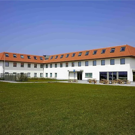 Ibis Budget Oostende Airport מלון