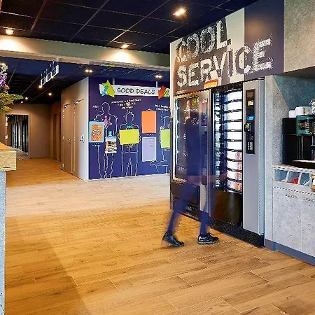 Ibis Budget Oostende Airport Hotel 2*