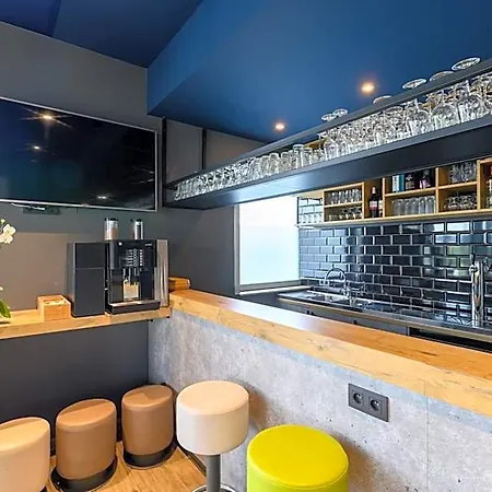 Ibis Budget Oostende Airport Hotel 2*