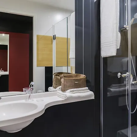 Ibis Budget Oostende Airport فندق 2*