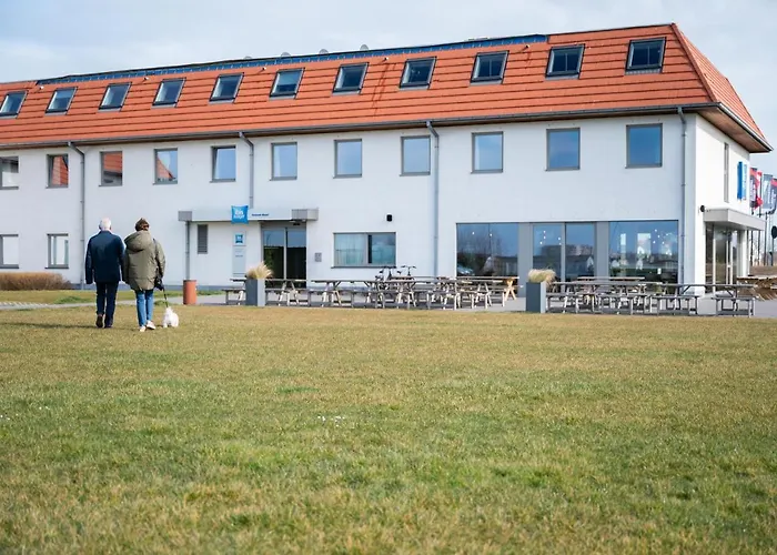 Ibis Budget Oostende Airport 2*